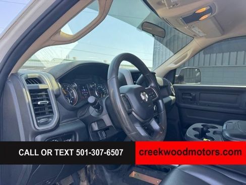 Used 2020 RAM 2500 Tradesman w/ Chrome Appearance Group AWD/4WD image 8