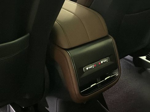 New 2026 Lincoln Nautilus Reserve w/ Jet Appearance Package AWD/4WD image 18