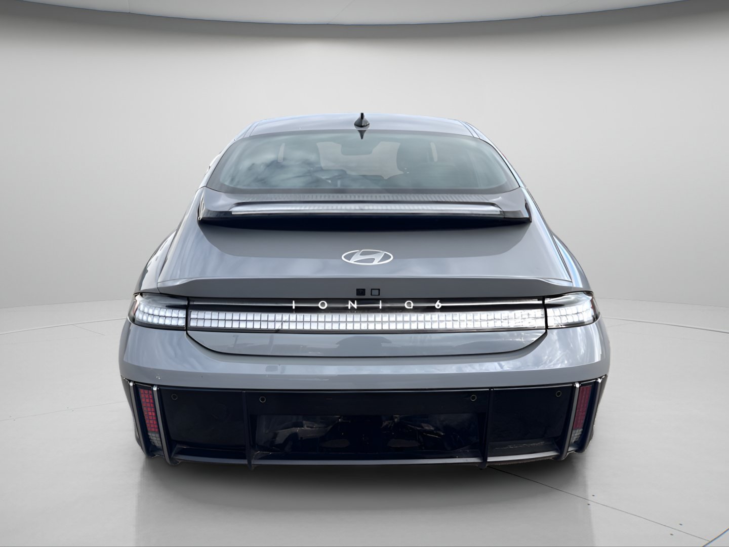 Used 2023 Hyundai Ioniq 6 SEL AWD/4WD image 8