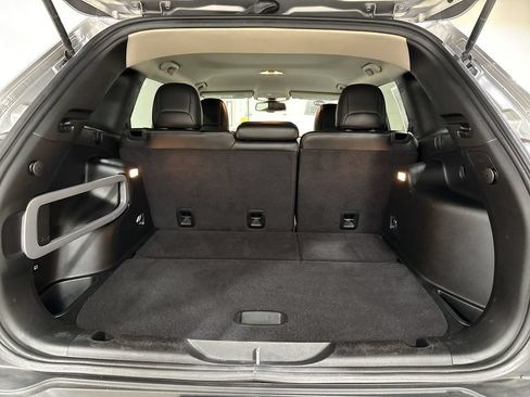 Used 2017 Jeep Cherokee Limited FWD image 23