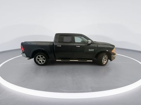 Used 2017 RAM 1500 Laramie RWD image 9