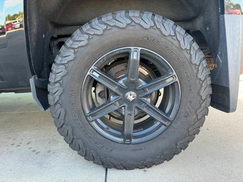 Used 2017 Chevrolet Silverado 1500 High Country AWD/4WD image 18
