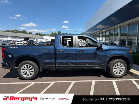 Used 2022 Chevrolet Silverado 1500 Custom AWD/4WD image 2