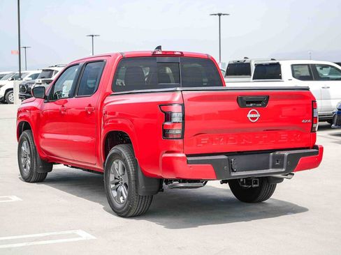 New 2026 Nissan Frontier SV w/ Tow Package AWD/4WD image 8
