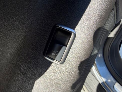 Used 2018 Mercedes-Benz GLE 350 4MATIC image 14