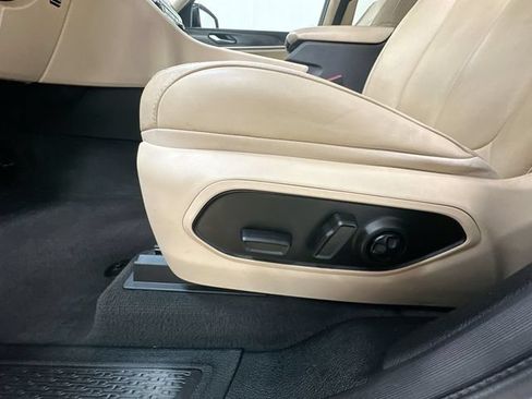 Used 2022 Jeep Grand Cherokee Limited 4xe AWD/4WD image 15