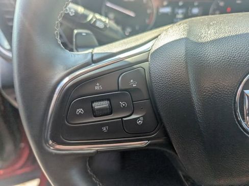 Used 2023 Buick Envision Essence image 17