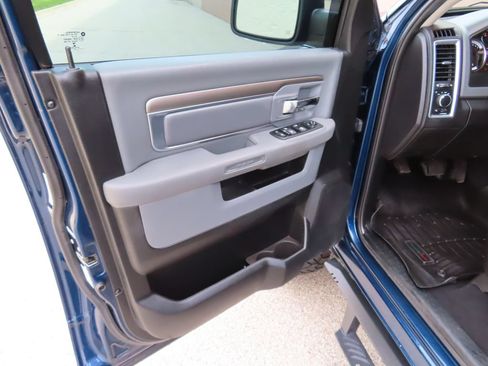 Used 2020 RAM 1500 Classic SLT w/ Luxury Group AWD/4WD image 25