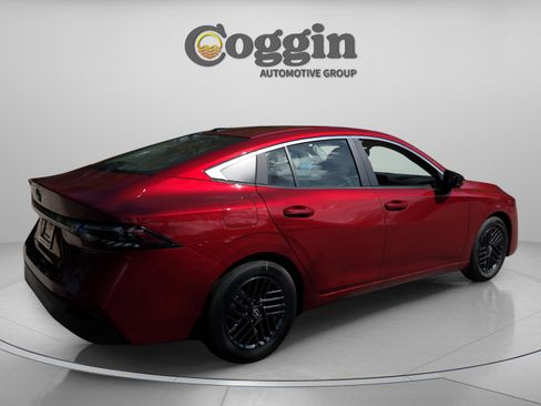 New 2026 Nissan Sentra SV w/ SV Convenience Package FWD image 5