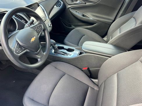 Certified 2024 Chevrolet Malibu LT image 9