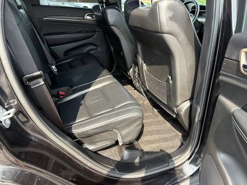 Used 2015 Jeep Grand Cherokee Limited AWD/4WD image 12