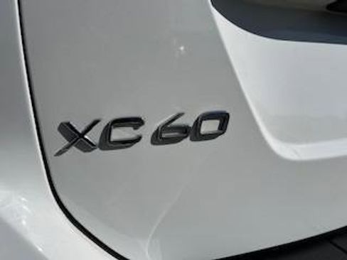 Used 2013 Volvo XC60 T6 AWD/4WD image 11