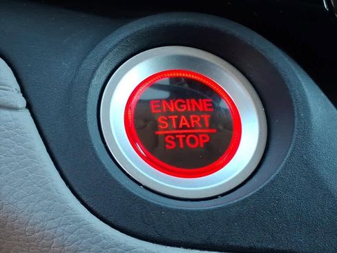 Certified 2019 Honda Odyssey Touring image 24