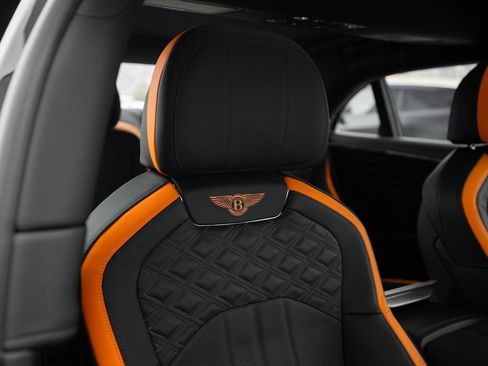 Used 2024 Bentley Flying Spur W12 image 34