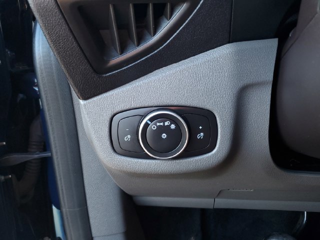 Used 2020 Ford Transit Connect XL FWD image 22