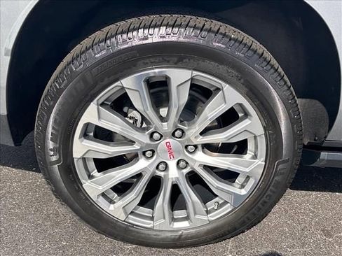 Certified 2023 GMC Yukon XL Denali w/ Denali Reserve Package image 36
