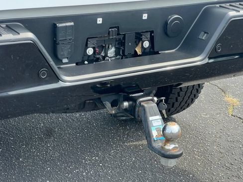 Used 2023 Chevrolet Silverado 1500 ZR2 AWD/4WD image 8