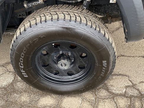 Used 2019 Toyota Tacoma TRD Off-Road w/ TRD Premium Off Road Package image 12