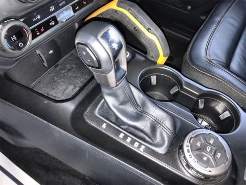 Used 2023 Ford Bronco Badlands image 18