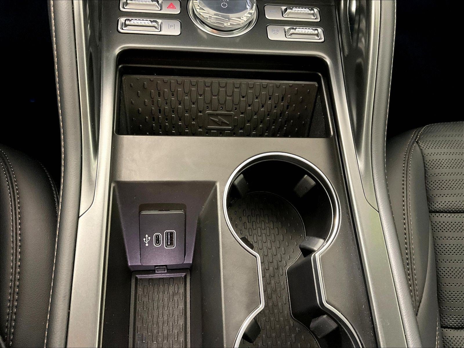 Used 2026 Lincoln Nautilus Reserve AWD/4WD image 16
