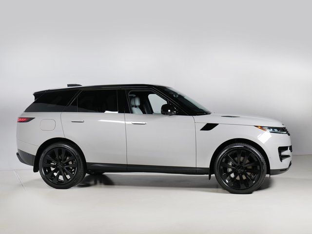 New 2026 Land Rover Range Rover Sport SE AWD/4WD image 29