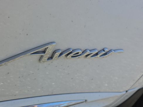 Used 2023 Buick Envision Avenir image 30