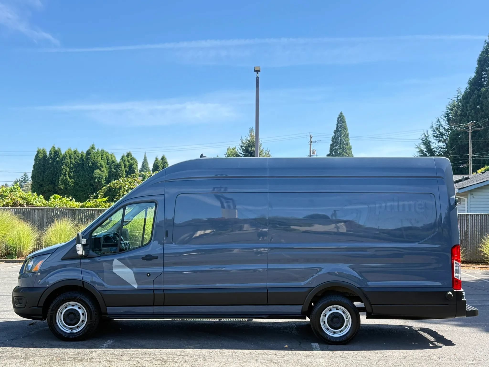 Used 2021 Ford Transit 250 148 High Roof Extended w/ Parcel Delivery Package RWD image 2