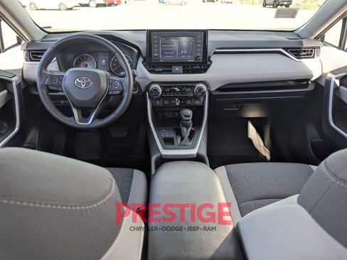 Used 2022 Toyota RAV4 XLE w/ Convenience Package AWD/4WD image 27