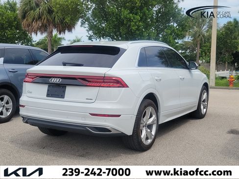 Used 2023 Audi Q8 Prestige AWD/4WD image 9