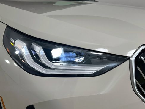 New 2026 BMW X3 xDrive30i w/ Premium Package AWD/4WD image 9