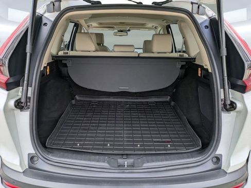 Used 2022 Honda CR-V Touring image 13