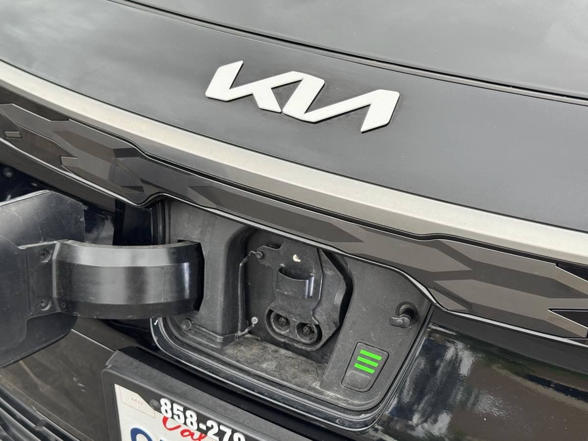 Used 2023 Kia Niro Wind FWD image 4
