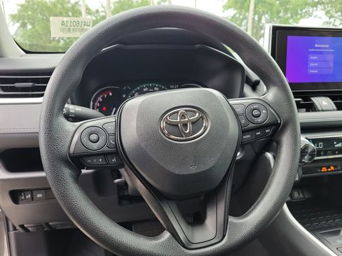 Certified 2025 Toyota RAV4 XLE AWD/4WD image 28