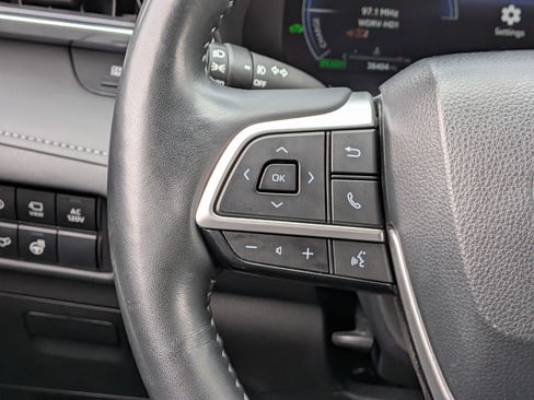 Used 2024 Toyota Highlander Platinum AWD/4WD image 38
