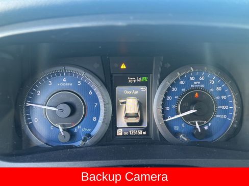 Used 2019 Toyota Sienna XLE image 4