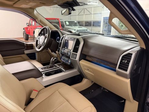 Used 2020 Ford F150 Lariat w/ Equipment Group 502A Luxury AWD/4WD image 36
