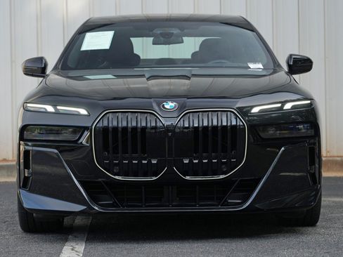 Used 2026 BMW 740i RWD image 7