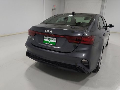 Used 2022 Kia Forte Sedan image 7