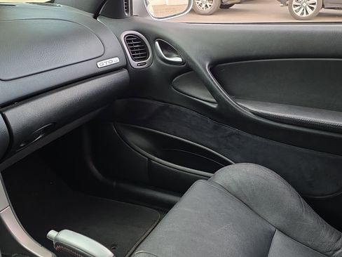 Used 2005 Pontiac GTO image 23