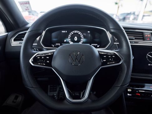 Used 2024 Volkswagen Tiguan SE R-Line image 37