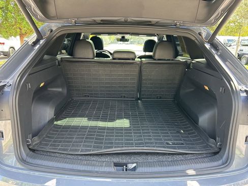 Used 2022 Volkswagen Atlas Cross Sport SEL R-Line image 45