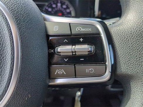 Used 2021 Kia Sorento LX image 28