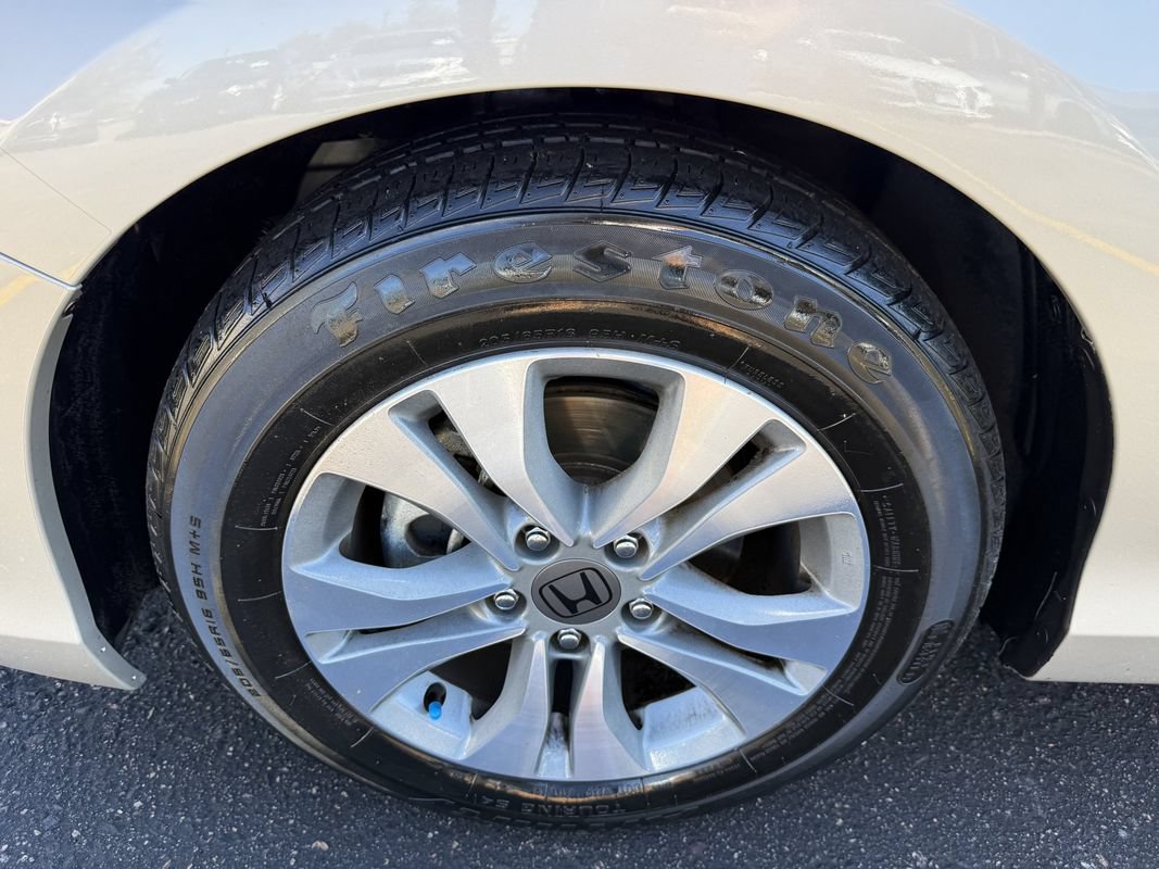 Used 2015 Honda Accord LX image 31
