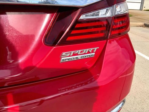 Used 2017 Honda Accord Sport Special Edition image 9