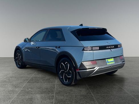 Used 2024 Hyundai Ioniq 5 SEL image 5