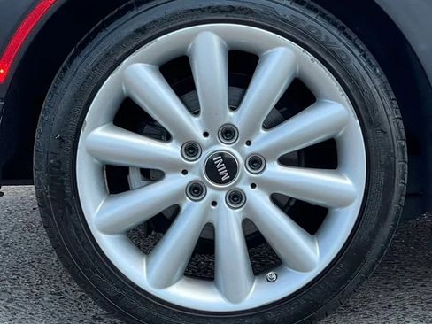 Used 2015 MINI Cooper 4-Door Hardtop image 29