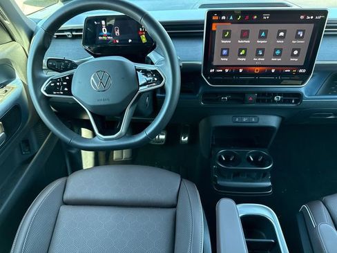 New 2025 Volkswagen ID. Buzz Pro S image 29
