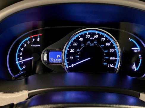 Used 2013 Toyota Sienna Limited image 9