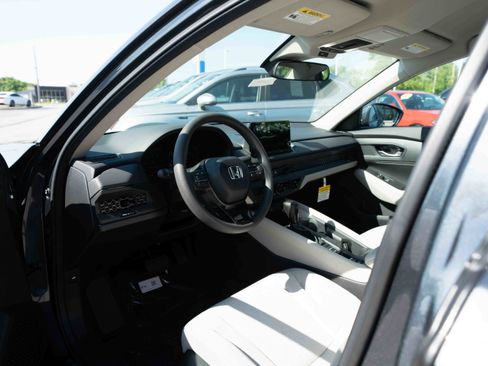 New 2025 Honda Accord LX image 8