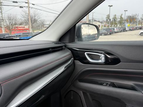 Used 2022 Jeep Compass Trailhawk w/ Trailhawk Elite Group image 22